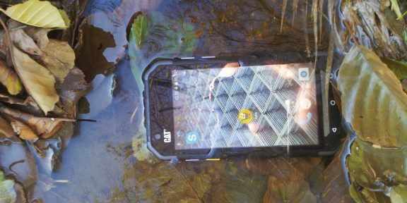 Dobrý sluha pro venkovní aktivity &#8211; recenze telefonu CAT S30