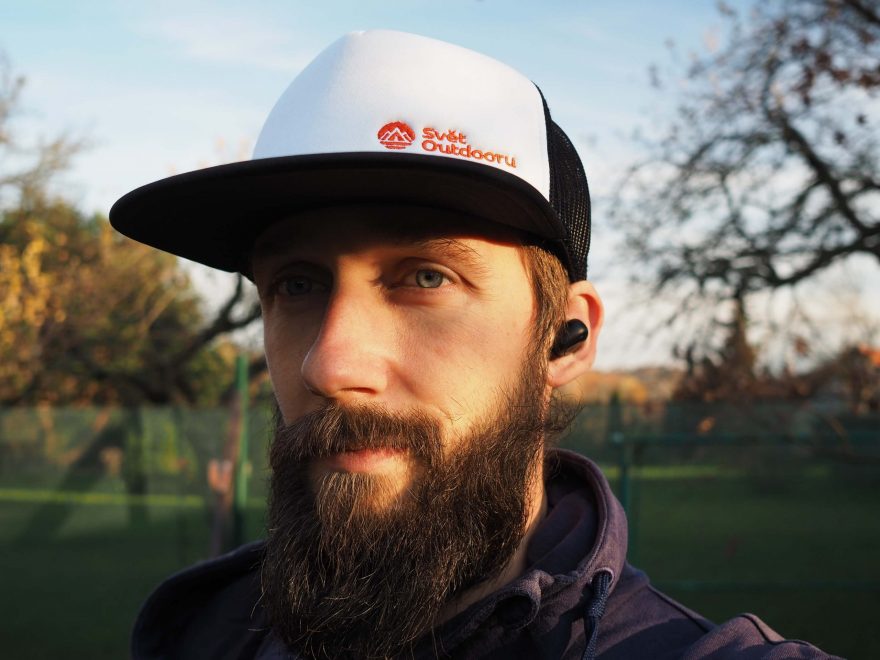 Niceboy HIVE Podsie mají skvělý zvuk a dobře sedí v uších.