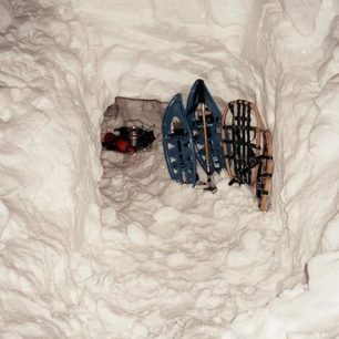 V zimě bývá sněhový záhrab často nejvhodnějším řešením.