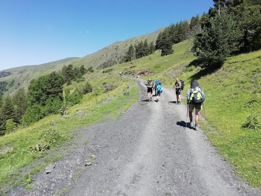 Po úbočí Makrately