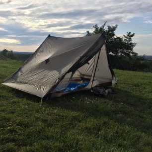 Otevřené boky přístřešku Gossamer Gear The Two