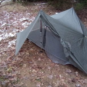 Spaní ve stanu Gossamer Gear The Two je možné i teplotě pod nulou