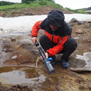 S vodou může být na Kamčatce problém, a to především kolem vulkánu Ključevskaja. Kvalitní vodní filtr je nutností.