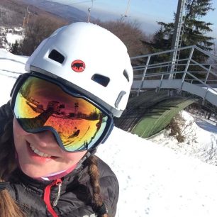 Na dívčí obličej mohou být brýle Julbo Aerospace větší - doporučuji vyzkoušet.