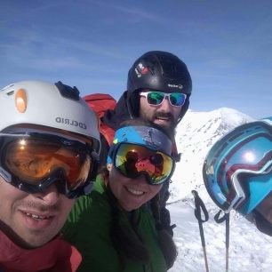 Testování brýlí Julbo Aerospace na ledovci.