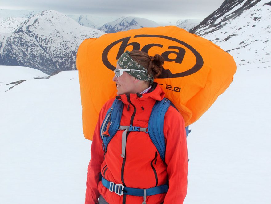 nafukování lavinového vaku BCA Float 2.0