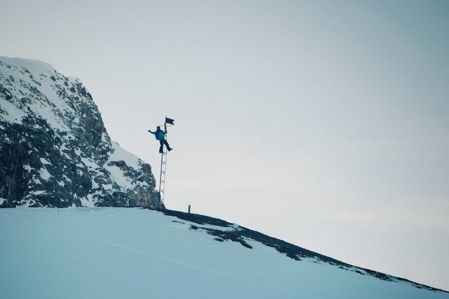 Zkouška bundy Ternua Alpine Pro Jacket M při výstupu na stožár