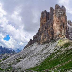 Sextenské Dolomity jsou proslavené nejslavnějším útvarem Dolomit – Tre Cime di Lavaredo