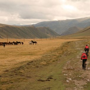 Sedmidenní okruh na samém pomezí kazašsko-kyrgyzsko-čínské hranice k začátku majestátního údolí řeky Sarydžaz.