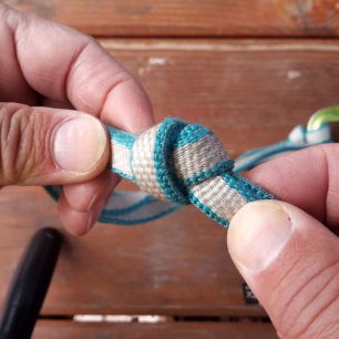 Takové uzly na smyčkách při skončení lezecké sezóny raději rozvazujte