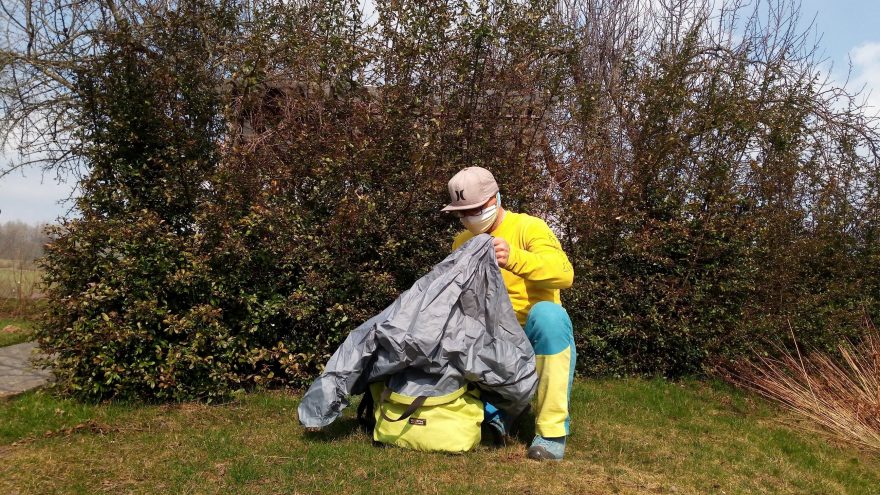 Pro uložení lana používejte plachtu