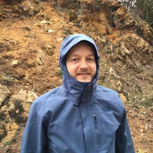 Vyztužený kšilt kapuce bundy The North Face Dryzzle