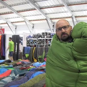 Další možnost osobního vyzkoušení bude v tzv. „spacákovém ležení“, kde bude k dispozici několik stovek různých modelů spacáků a karimatek, které bude možné prověřit na různém povrchu.