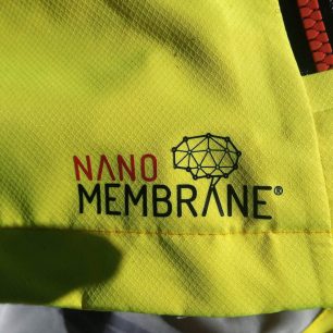 Logo materiálu na bundě ALPINE PRO NAN