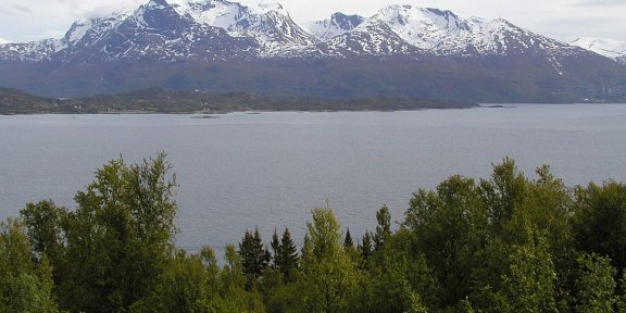 Výstup na vrchol Tredjetoppen v Narvických horách