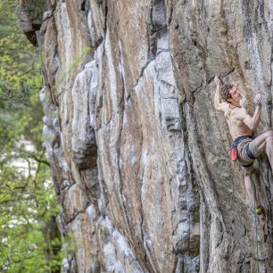 Adam Ondra v cestě Bohemian Rhapsody 9a+, Roviště