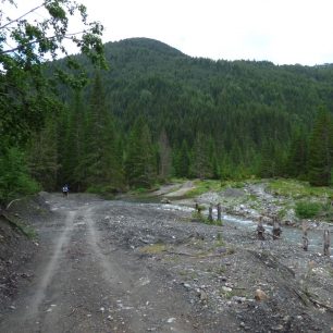 dolina Kožnjar, Djeravica, Gjeravica, Prokletije, Kosovo, Balkán