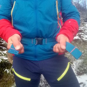 Dotahování bederáku je směrem od těla - Pinguin Attack 45