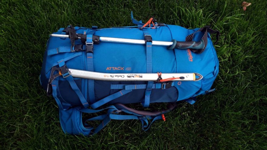 Na čelní panel jde fixovat takřka cokoliv - Pinguin Attack 45