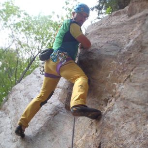 Testování sedáku Singing Rock ROCKET na krkonošských skalách