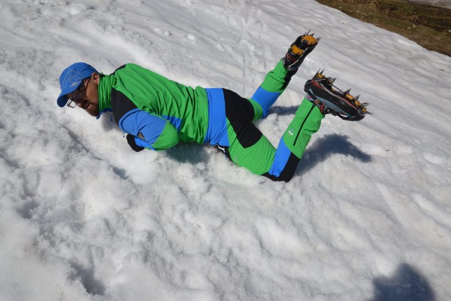 Naučte se brzdit cepínem za všech okolností a hlavně automaticky a rychle