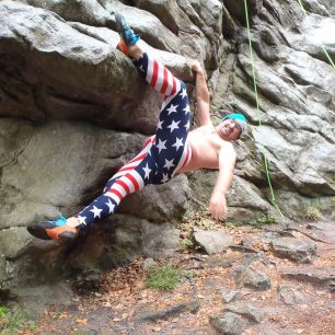 Americké lezečky potřebují náležitý outfit - EVOLV Shaman