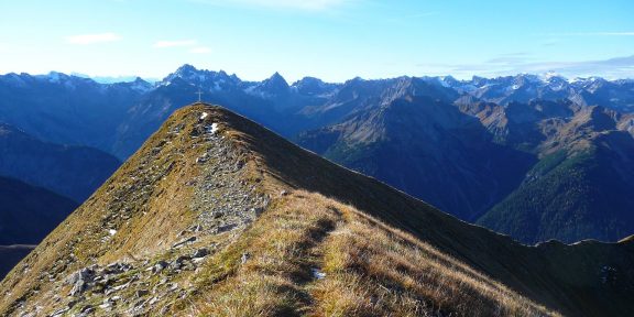 Lechtalské Alpy: ostré štíty a zelená údolí západního Rakouska