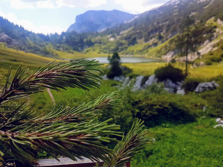 Elmsee u Pühringerhütte, Totes Gebirge, Rakousko, Alpy