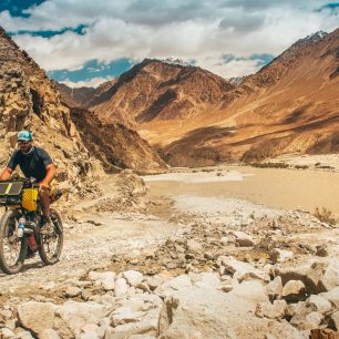 Měsíční cesta po Ladakhu na kole.
