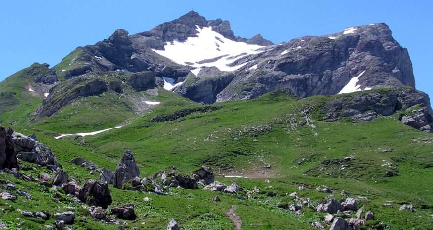 Naafkopf od chaty Pfälzerhütte, pohoří Rätikon, Alpy.