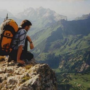 Pohled ze sedla Zimbajoch, pohoří Rätikon, Alpy.