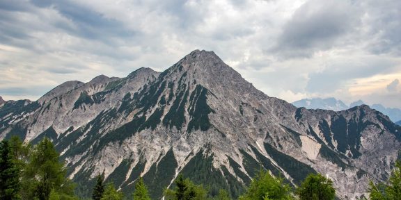 Výstup na Mittagskogel &#8211; strážce korutanských jezer v Karavankách
