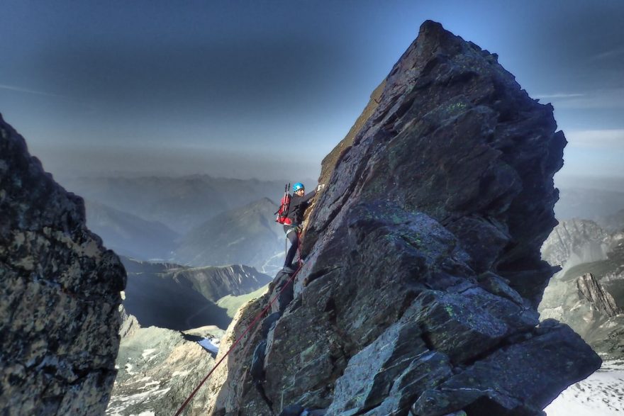 Výstup na Grossglockenr hřebenem Studlgrat, Vysoké Taury, Alpy, Rakousko