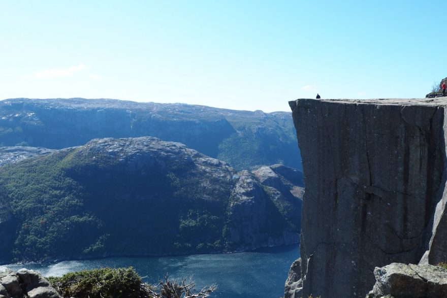 Ikonická skalní vyhlídka Preikestolen, Norsko
