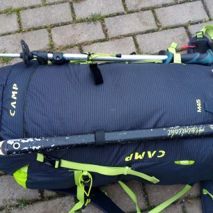 Fixace turistického cepínu - CAMP M45