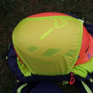 Lezecká helma pod držákem - CAMP M45