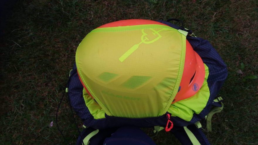 Lezecká helma pod držákem - CAMP M45