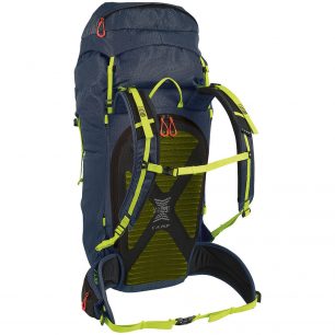 Pohled na zádový systém batohu CAMP M45