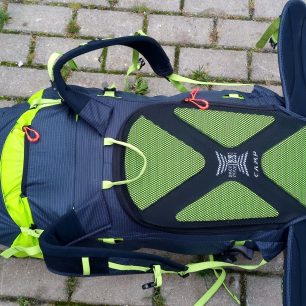 Zádový systém včetně ventilace XAir - CAMP M45