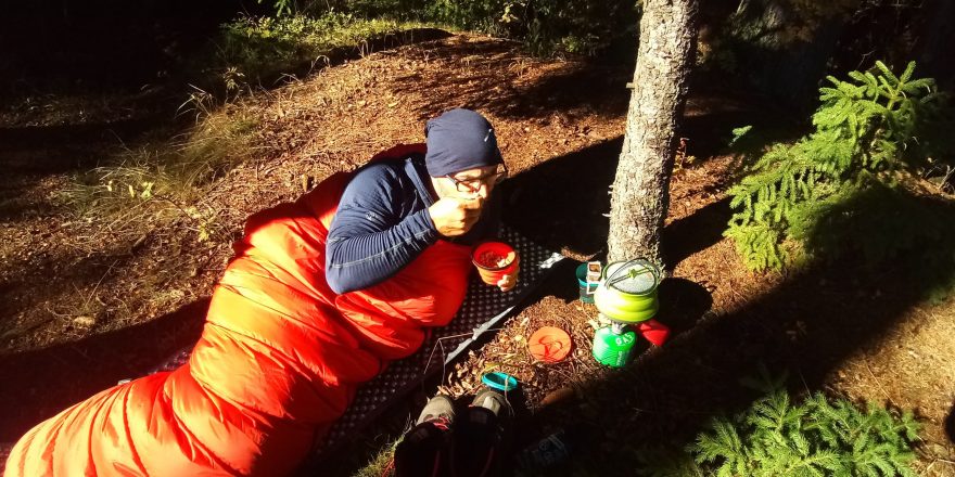 Po příjemné noci ve spacáku KWAK Kuňka K185 snídaně