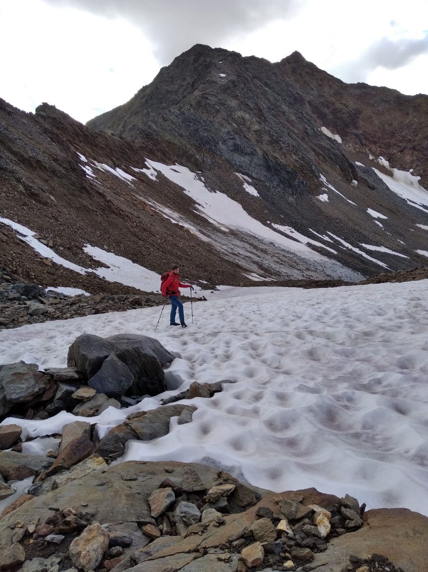 Testování kalhot Direct Alpine Ranger 1.0 při pohybu na ledovci