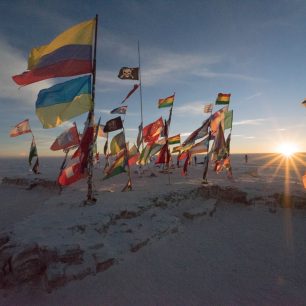 Největší slaná pláň na světě Salar de Uyuni, Bolívie