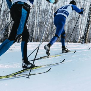 Boty na klasiku jsou nižší a mají vysokou flexi podrážky. Měkká podešev zajišťuje dobrý odraz.