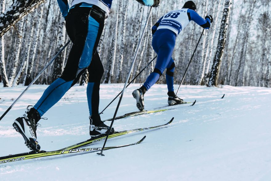 Boty na klasiku jsou nižší a mají vysokou flexi podrážky. Měkká podešev zajišťuje dobrý odraz.