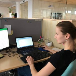 Lucka Hrozová pracuje v IT oboru