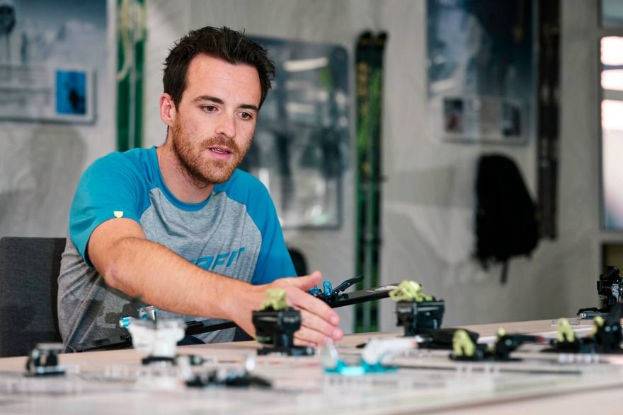 Doživotní záruka je vztažena k životnímu cyklu vázání. Délka životnosti vázání je stanovena na deset let.