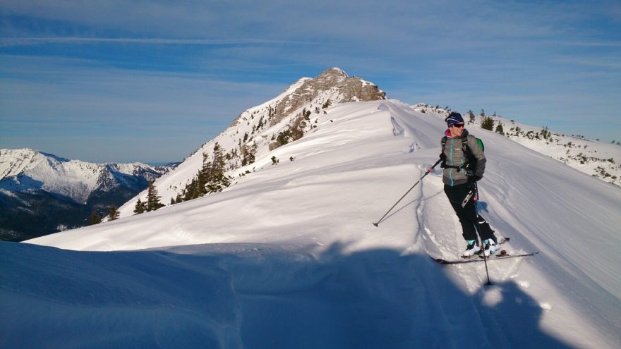 Hřebenovka mezi vrcholy Hochstadl a Fadenkamp na skialpech