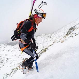 Tereza Rudolfová na skialpovém závodě Hore dole Děrešom 2020.
