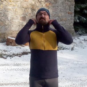 Límec je vysoký tak akorát a dá se případně přeložit jako rolák - Devold Expedition