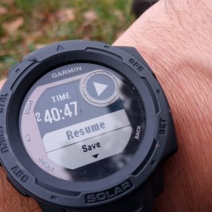 Uložit nebo se podívat na přehled dat u zvolené aktivity - GARMIN Instinct Solar